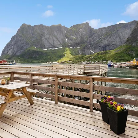 Rorbu, Amaliebua 雷讷