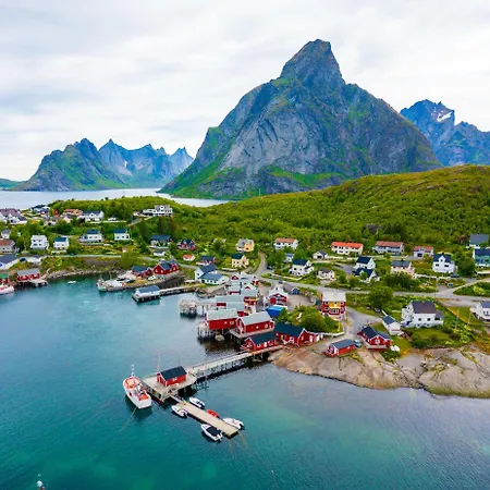 Rorbu, Amaliebua * Reine