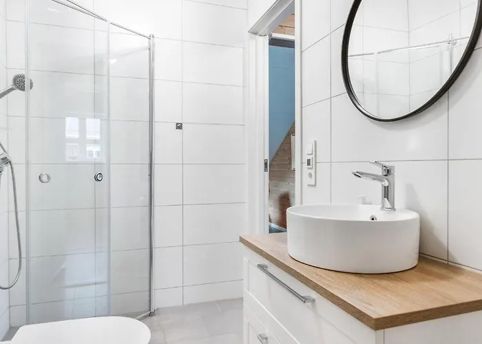 Rorbu, Amaliebua * Reine