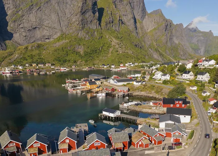 Tatil Evi Rorbu, Amaliebua *