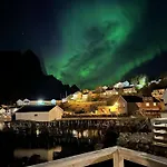 Rorbu, Amaliebua Semesterbostad Reine